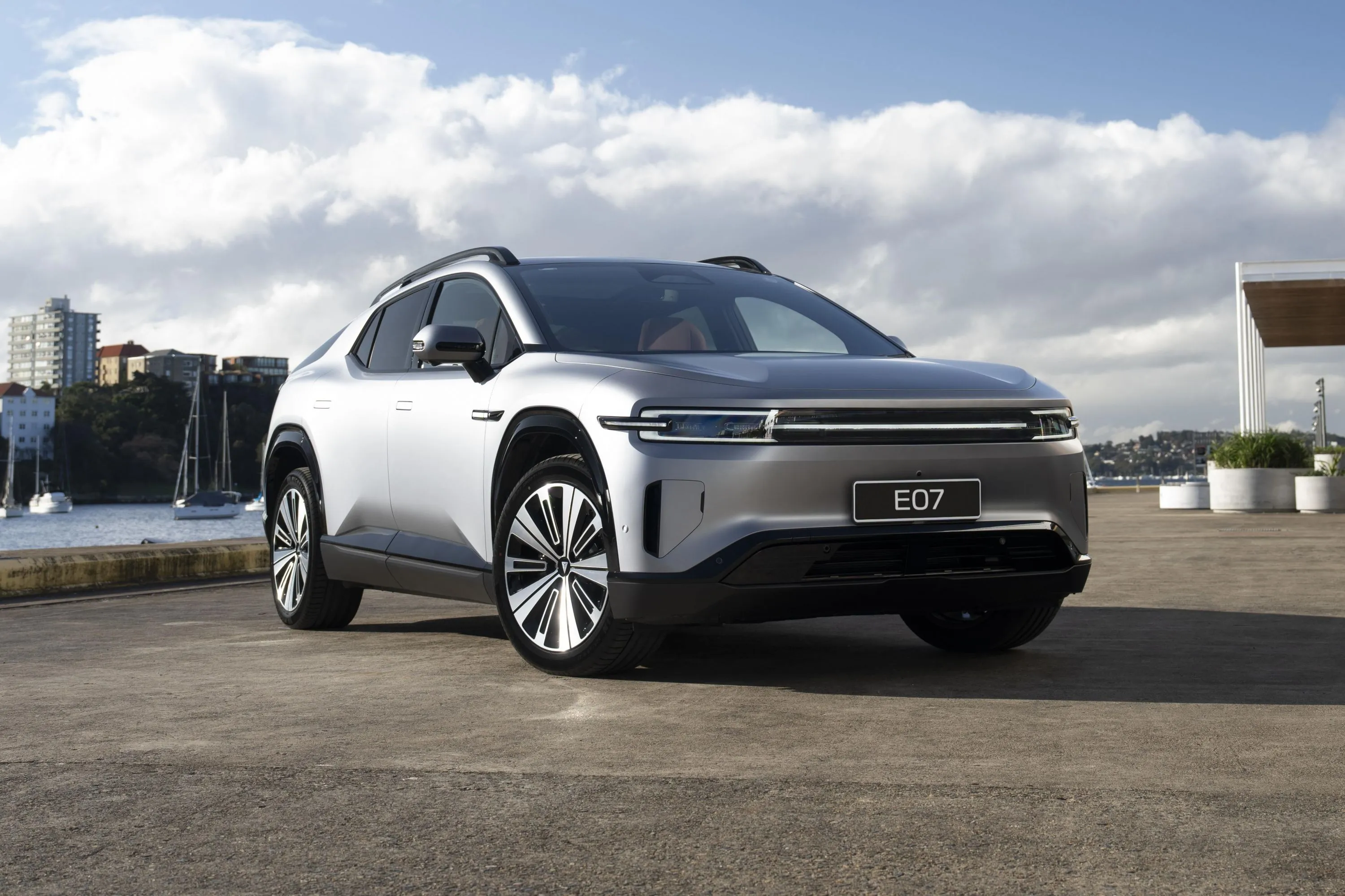 Deepal E07 Multitruck Price & Specs in Pakistan